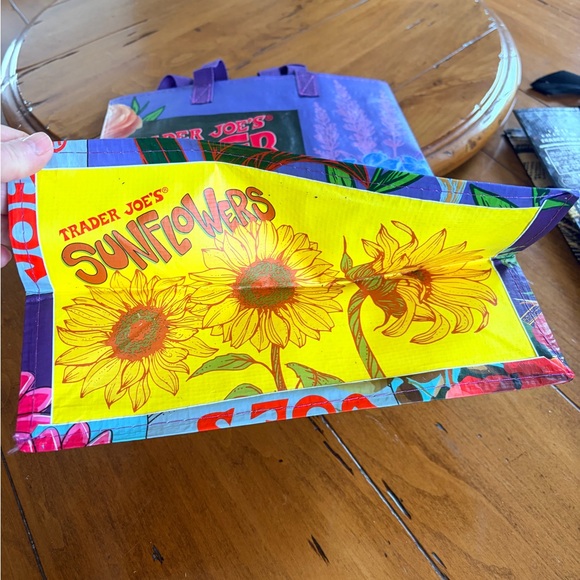 Trader Joe’s Flower Shop mystery Shopping Bag - Picture 5 of 5